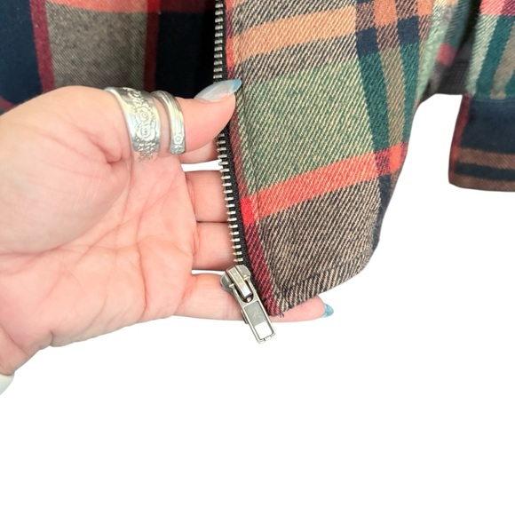 BKE| Buckle | Hooded Flannel Shirt with Gray Hood - Picture 6 of 11
